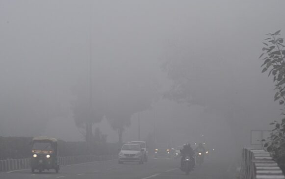 Delhi Fog: Intensifying Cold Leads to Flight Delays as Government Issues Orange Alert